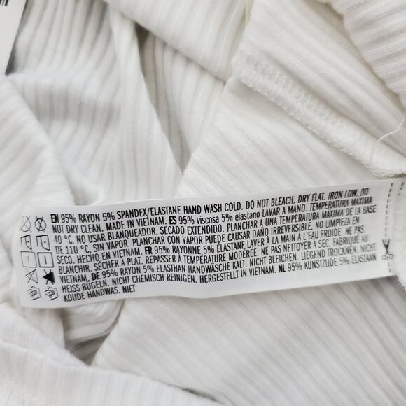 NEW Forever 21 Plus Size White Ribbed Ruffle Tank - Picture 9 of 9